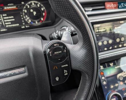 Серый Ленд Ровер Рендж Ровер Велар, объемом двигателя 3 л и пробегом 242 тыс. км за 29999 $, фото 65 на Automoto.ua