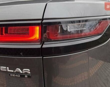 Серый Ленд Ровер Рендж Ровер Велар, объемом двигателя 2 л и пробегом 102 тыс. км за 37500 $, фото 11 на Automoto.ua