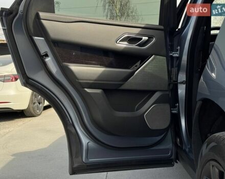 Серый Ленд Ровер Рендж Ровер Велар, объемом двигателя 3 л и пробегом 242 тыс. км за 25999 $, фото 57 на Automoto.ua