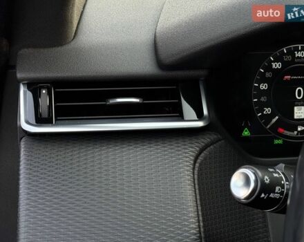 Серый Ленд Ровер Рендж Ровер Велар, объемом двигателя 3 л и пробегом 242 тыс. км за 25999 $, фото 44 на Automoto.ua