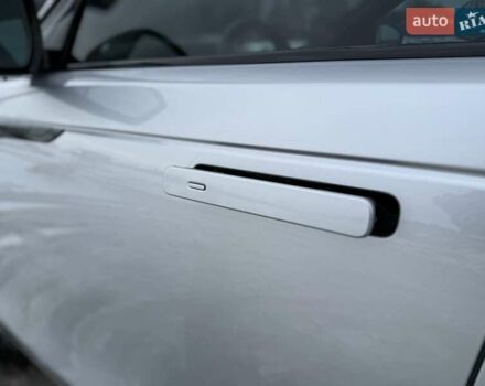 Сірий Ленд Ровер Рендж Ровер Велар, об'ємом двигуна 2 л та пробігом 130 тис. км за 34650 $, фото 21 на Automoto.ua