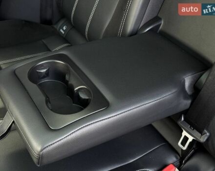 Серый Ленд Ровер Рендж Ровер Велар, объемом двигателя 3 л и пробегом 242 тыс. км за 25999 $, фото 63 на Automoto.ua