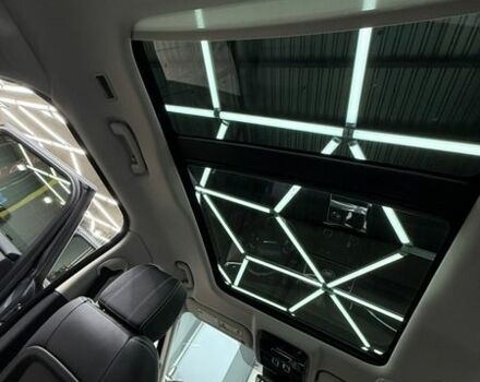 Серый Ленд Ровер Рендж Ровер Велар, объемом двигателя 2 л и пробегом 101 тыс. км за 39999 $, фото 12 на Automoto.ua