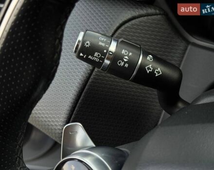 Серый Ленд Ровер Рендж Ровер Велар, объемом двигателя 3 л и пробегом 242 тыс. км за 25999 $, фото 50 на Automoto.ua