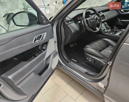 Серый Ленд Ровер Рендж Ровер Велар, объемом двигателя 2.99 л и пробегом 137 тыс. км за 26300 $, фото 9 на Automoto.ua