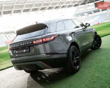 Сірий Ленд Ровер Рендж Ровер Велар, об'ємом двигуна 2 л та пробігом 49 тис. км за 39900 $, фото 15 на Automoto.ua