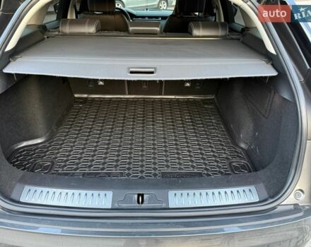 Серый Ленд Ровер Рендж Ровер Велар, объемом двигателя 2 л и пробегом 69 тыс. км за 40500 $, фото 22 на Automoto.ua