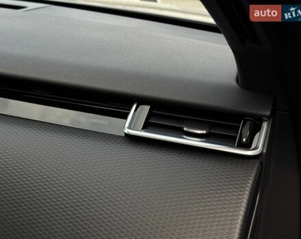 Серый Ленд Ровер Рендж Ровер Велар, объемом двигателя 3 л и пробегом 242 тыс. км за 25999 $, фото 89 на Automoto.ua
