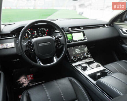 Сірий Ленд Ровер Рендж Ровер Велар, об'ємом двигуна 2 л та пробігом 49 тис. км за 39900 $, фото 40 на Automoto.ua
