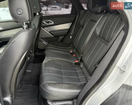 Серый Ленд Ровер Рендж Ровер Велар, объемом двигателя 2 л и пробегом 130 тыс. км за 34650 $, фото 19 на Automoto.ua