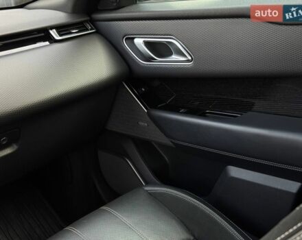 Серый Ленд Ровер Рендж Ровер Велар, объемом двигателя 3 л и пробегом 242 тыс. км за 25999 $, фото 67 на Automoto.ua