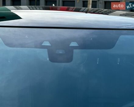 Серый Ленд Ровер Рендж Ровер Велар, объемом двигателя 2 л и пробегом 174 тыс. км за 33990 $, фото 30 на Automoto.ua