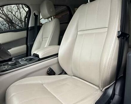 Серый Ленд Ровер Рендж Ровер Велар, объемом двигателя 2 л и пробегом 102 тыс. км за 37500 $, фото 57 на Automoto.ua