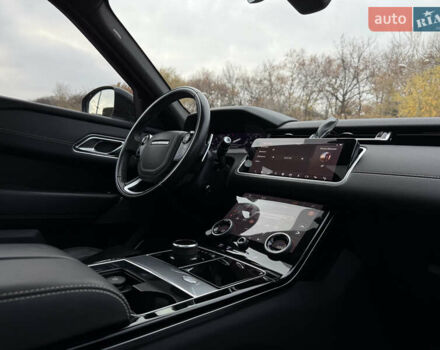 Серый Ленд Ровер Рендж Ровер Велар, объемом двигателя 3 л и пробегом 102 тыс. км за 38000 $, фото 32 на Automoto.ua