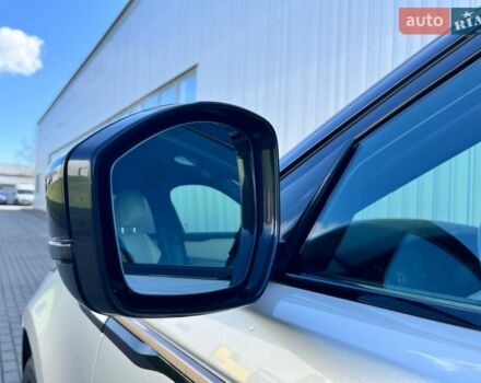 Сірий Ленд Ровер Рендж Ровер Велар, об'ємом двигуна 2 л та пробігом 109 тис. км за 37000 $, фото 12 на Automoto.ua