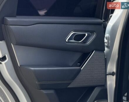 Серый Ленд Ровер Рендж Ровер Велар, объемом двигателя 2 л и пробегом 133 тыс. км за 33100 $, фото 26 на Automoto.ua
