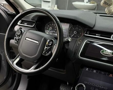 Серый Ленд Ровер Рендж Ровер Велар, объемом двигателя 2 л и пробегом 101 тыс. км за 39999 $, фото 13 на Automoto.ua