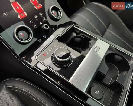 Серый Ленд Ровер Рендж Ровер Велар, объемом двигателя 2 л и пробегом 155 тыс. км за 34990 $, фото 21 на Automoto.ua