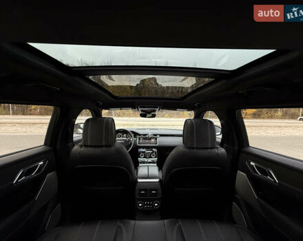 Серый Ленд Ровер Рендж Ровер Велар, объемом двигателя 3 л и пробегом 102 тыс. км за 38000 $, фото 40 на Automoto.ua