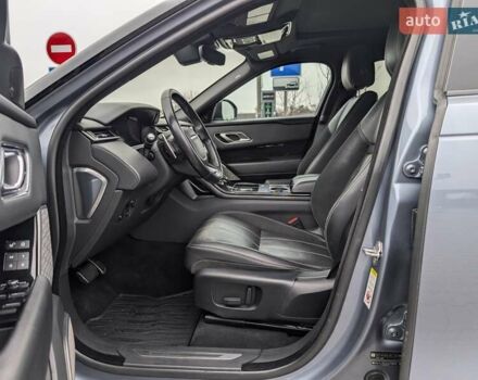 Серый Ленд Ровер Рендж Ровер Велар, объемом двигателя 3 л и пробегом 242 тыс. км за 29999 $, фото 33 на Automoto.ua