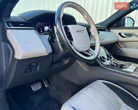 Сірий Ленд Ровер Рендж Ровер Велар, об'ємом двигуна 2 л та пробігом 109 тис. км за 37000 $, фото 18 на Automoto.ua
