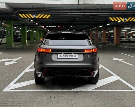 Серый Ленд Ровер Рендж Ровер Велар, объемом двигателя 2 л и пробегом 155 тыс. км за 34990 $, фото 4 на Automoto.ua