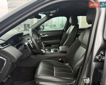 Серый Ленд Ровер Рендж Ровер Велар, объемом двигателя 2 л и пробегом 150 тыс. км за 35000 $, фото 6 на Automoto.ua