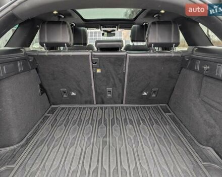 Серый Ленд Ровер Рендж Ровер Велар, объемом двигателя 3 л и пробегом 242 тыс. км за 29999 $, фото 44 на Automoto.ua