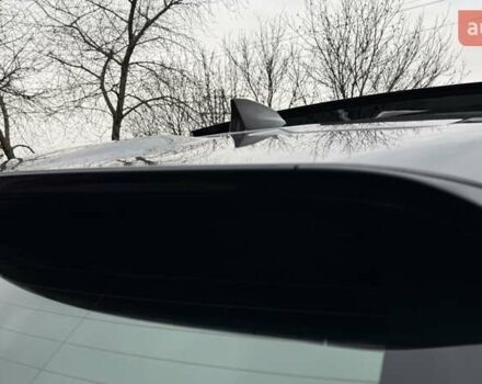 Серый Ленд Ровер Рендж Ровер Велар, объемом двигателя 2 л и пробегом 102 тыс. км за 37500 $, фото 30 на Automoto.ua