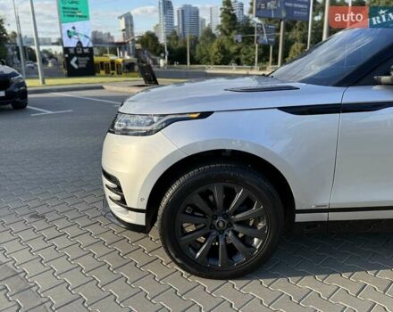 Серый Ленд Ровер Рендж Ровер Велар, объемом двигателя 2 л и пробегом 130 тыс. км за 35500 $, фото 16 на Automoto.ua