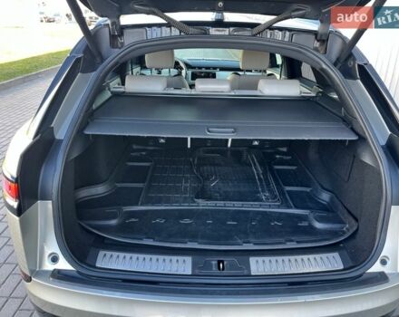 Сірий Ленд Ровер Рендж Ровер Велар, об'ємом двигуна 2 л та пробігом 109 тис. км за 37000 $, фото 42 на Automoto.ua