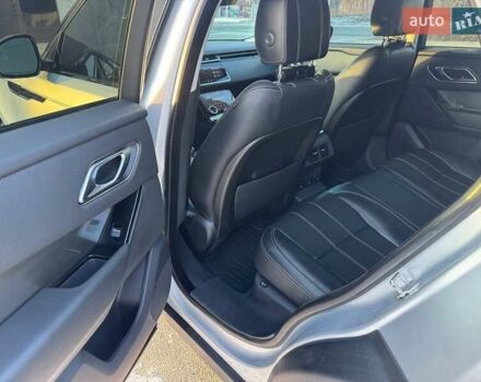 Сірий Ленд Ровер Рендж Ровер Велар, об'ємом двигуна 2 л та пробігом 130 тис. км за 34000 $, фото 9 на Automoto.ua