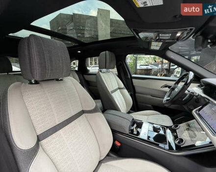 Сірий Ленд Ровер Рендж Ровер Велар, об'ємом двигуна 2 л та пробігом 30 тис. км за 39999 $, фото 25 на Automoto.ua
