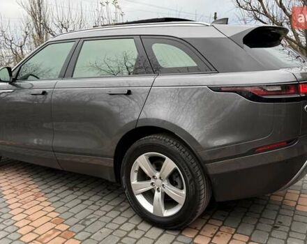 Серый Ленд Ровер Рендж Ровер Велар, объемом двигателя 2 л и пробегом 102 тыс. км за 37500 $, фото 5 на Automoto.ua