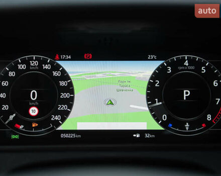 Сірий Ленд Ровер Рендж Ровер Велар, об'ємом двигуна 2 л та пробігом 49 тис. км за 39900 $, фото 31 на Automoto.ua