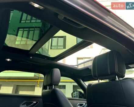 Серый Ленд Ровер Рендж Ровер Велар, объемом двигателя 2 л и пробегом 174 тыс. км за 33990 $, фото 15 на Automoto.ua