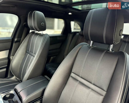 Серый Ленд Ровер Рендж Ровер Велар, объемом двигателя 2 л и пробегом 174 тыс. км за 34800 $, фото 34 на Automoto.ua