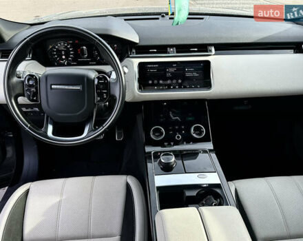 Серый Ленд Ровер Рендж Ровер Велар, объемом двигателя 2 л и пробегом 62 тыс. км за 39900 $, фото 20 на Automoto.ua