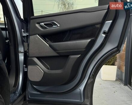 Серый Ленд Ровер Рендж Ровер Велар, объемом двигателя 3 л и пробегом 242 тыс. км за 25999 $, фото 73 на Automoto.ua