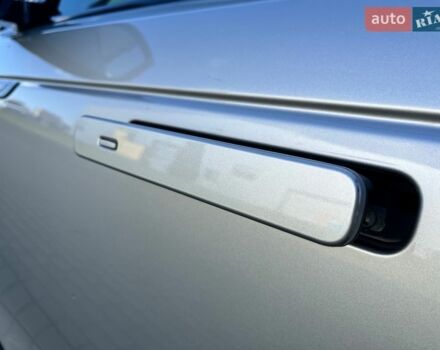 Сірий Ленд Ровер Рендж Ровер Велар, об'ємом двигуна 2 л та пробігом 109 тис. км за 37000 $, фото 11 на Automoto.ua