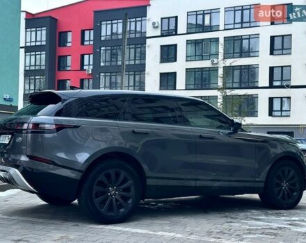 Серый Ленд Ровер Рендж Ровер Велар, объемом двигателя 2 л и пробегом 174 тыс. км за 33990 $, фото 4 на Automoto.ua