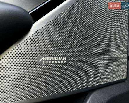 Сірий Ленд Ровер Рендж Ровер Велар, об'ємом двигуна 2 л та пробігом 174 тис. км за 34800 $, фото 18 на Automoto.ua