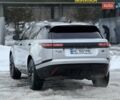 Серый Ленд Ровер Рендж Ровер Велар, объемом двигателя 2 л и пробегом 130 тыс. км за 34650 $, фото 5 на Automoto.ua