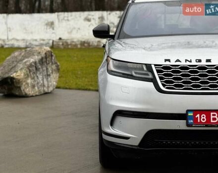 Серый Ленд Ровер Рендж Ровер Велар, объемом двигателя 2 л и пробегом 98 тыс. км за 33700 $, фото 2 на Automoto.ua