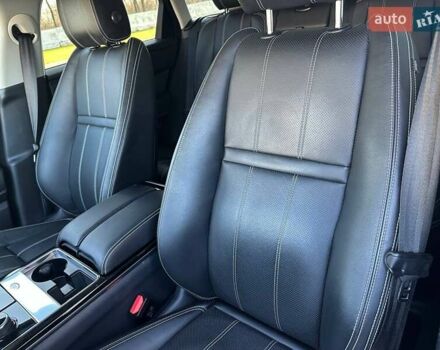 Серый Ленд Ровер Рендж Ровер Велар, объемом двигателя 2 л и пробегом 74 тыс. км за 33000 $, фото 15 на Automoto.ua