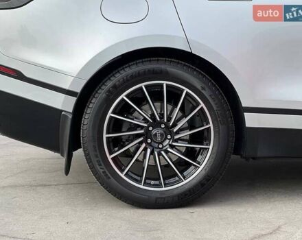 Серый Ленд Ровер Рендж Ровер Велар, объемом двигателя 3 л и пробегом 124 тыс. км за 53500 $, фото 9 на Automoto.ua