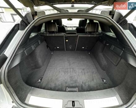 Серый Ленд Ровер Рендж Ровер Велар, объемом двигателя 2 л и пробегом 98 тыс. км за 33700 $, фото 21 на Automoto.ua