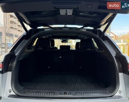 Сірий Ленд Ровер Рендж Ровер Велар, об'ємом двигуна 2 л та пробігом 92 тис. км за 32200 $, фото 11 на Automoto.ua