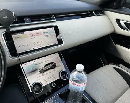 Сірий Ленд Ровер Рендж Ровер Велар, об'ємом двигуна 2 л та пробігом 138 тис. км за 42400 $, фото 4 на Automoto.ua