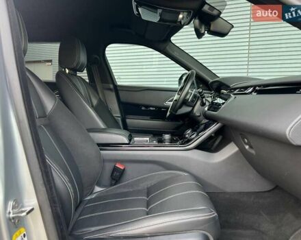 Серый Ленд Ровер Рендж Ровер Велар, объемом двигателя 3 л и пробегом 124 тыс. км за 53500 $, фото 31 на Automoto.ua